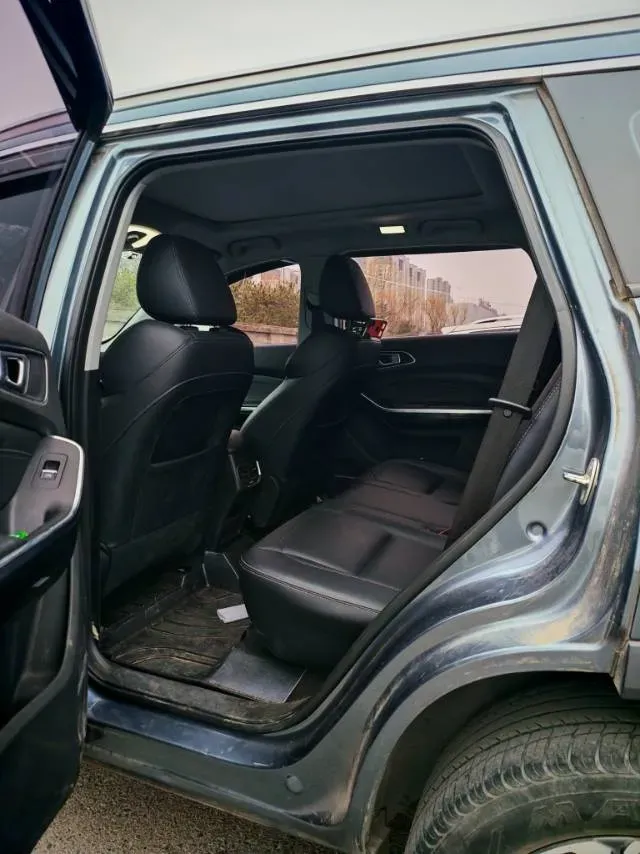 2018 Chery Tiggo 8 1.5T 147HP L4 6DCT,autocango,china used car exporter,china ev exporter,chinese used car exporter,chinese used ev exporter