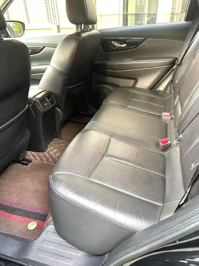 2019 Nissan X-Trail 2.0L 154HP L4 CVT,autocango,china used car exporter,china ev exporter,chinese used car exporter,chinese used ev exporter