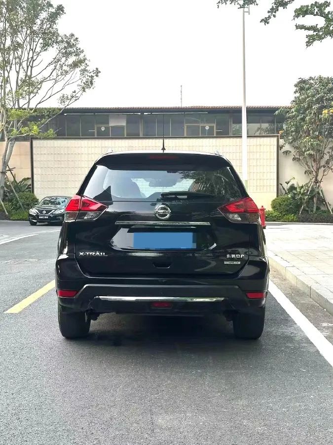 2019 Nissan X-Trail 2.0L 154HP L4 CVT,autocango,china used car exporter,china ev exporter,chinese used car exporter,chinese used ev exporter