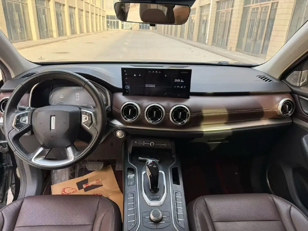 2020 WEY VV6 2.0T 227HP L4 7DCT,autocango,china used car exporter,china ev exporter,chinese used car exporter,chinese used ev exporter