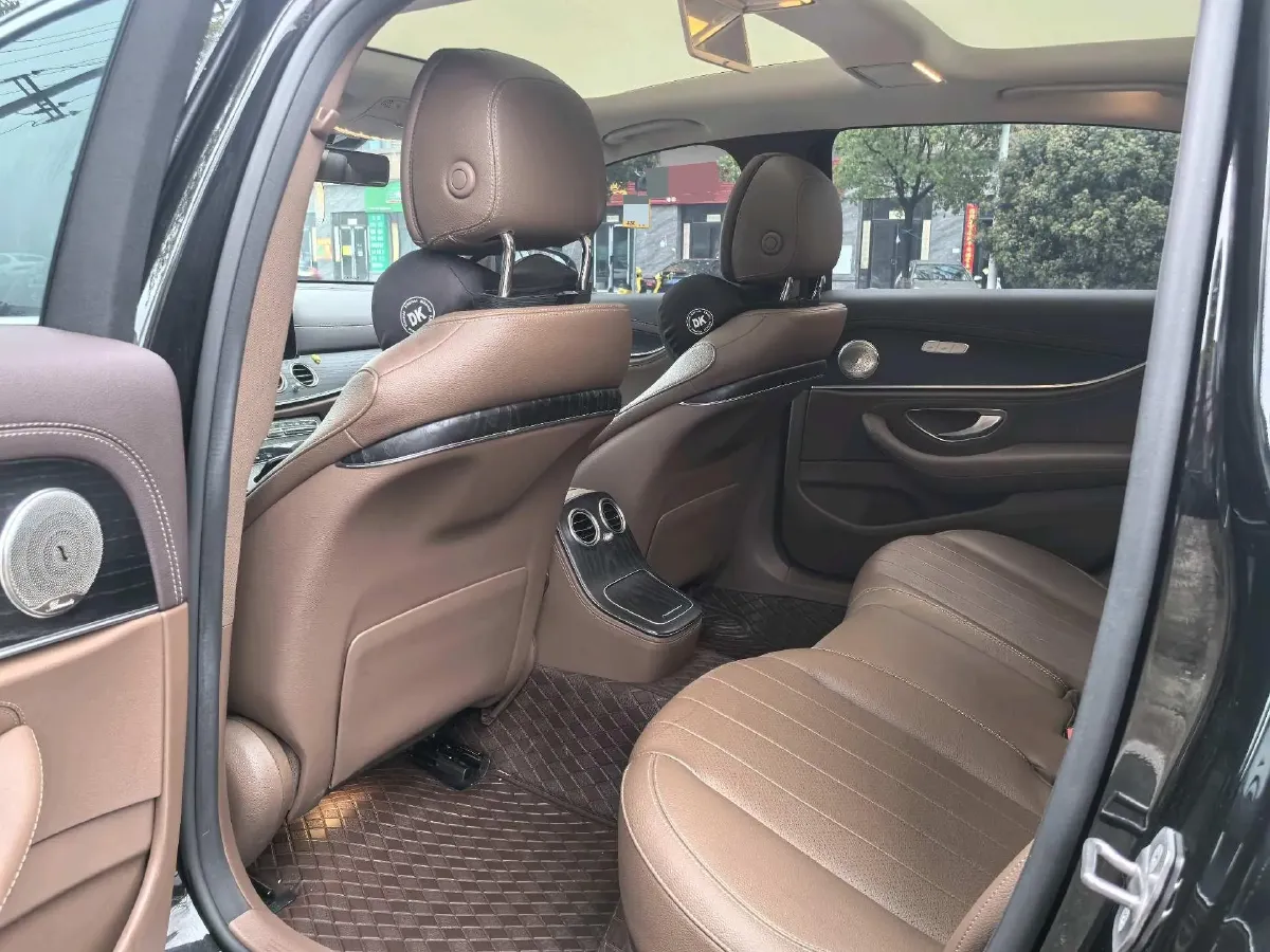 2022 Mercedes-Benz E Class 2.0T 258HP L4 9AT,autocango,china used car exporter,china ev exporter,chinese used car exporter,chinese used ev exporter