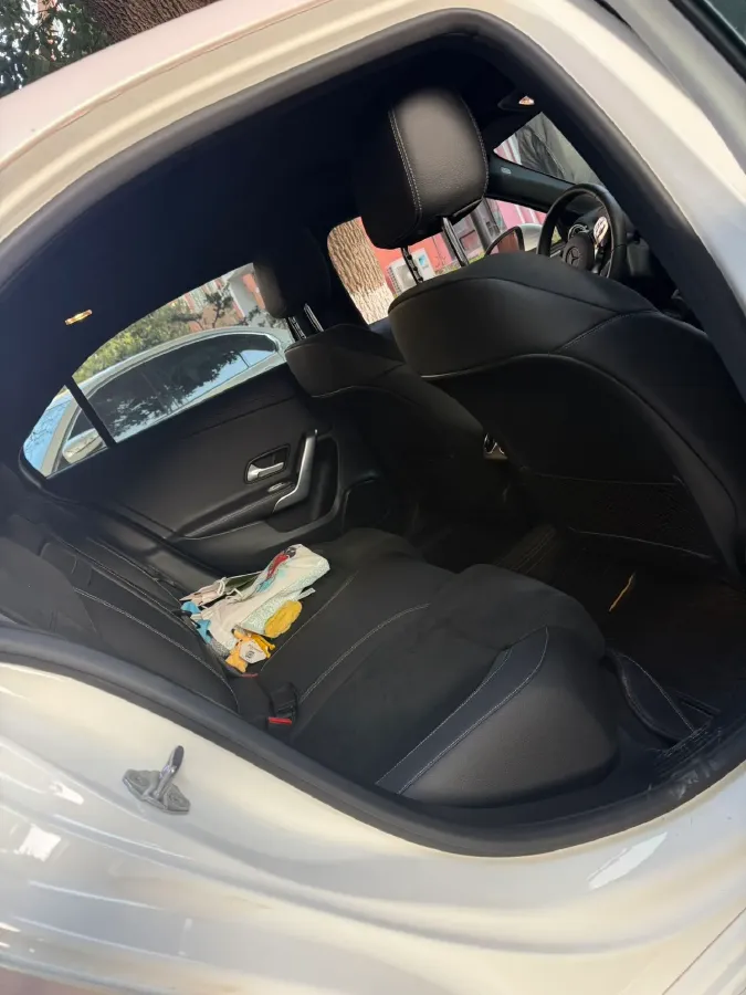 2021 Mercedes-Benz A Class 1.3T 163HP L4 7DCT,autocango,china used car exporter,china ev exporter,chinese used car exporter,chinese used ev exporter