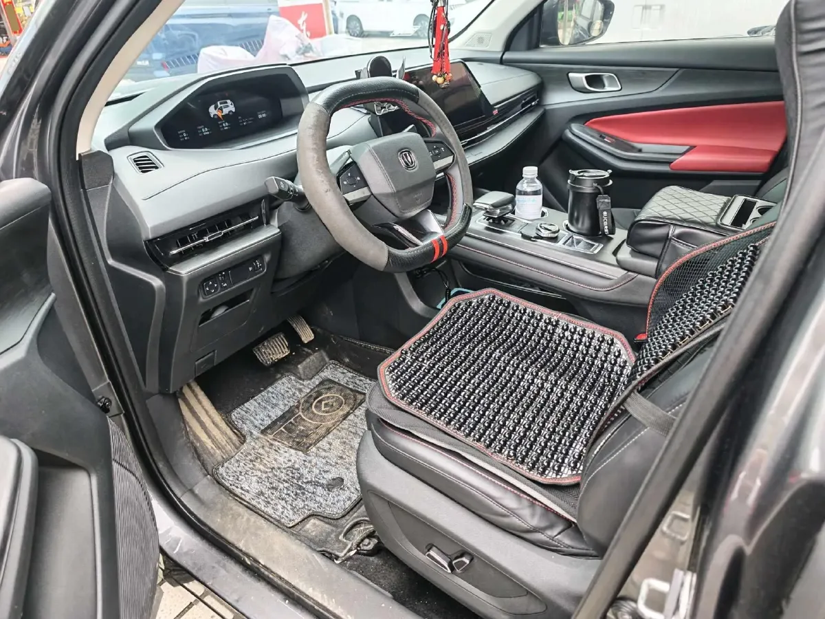 2022 ChangAn Oshan X7 Plus 1.5T 188HP L4 7DCT,autocango,china used car exporter,china ev exporter,chinese used car exporter,chinese used ev exporter