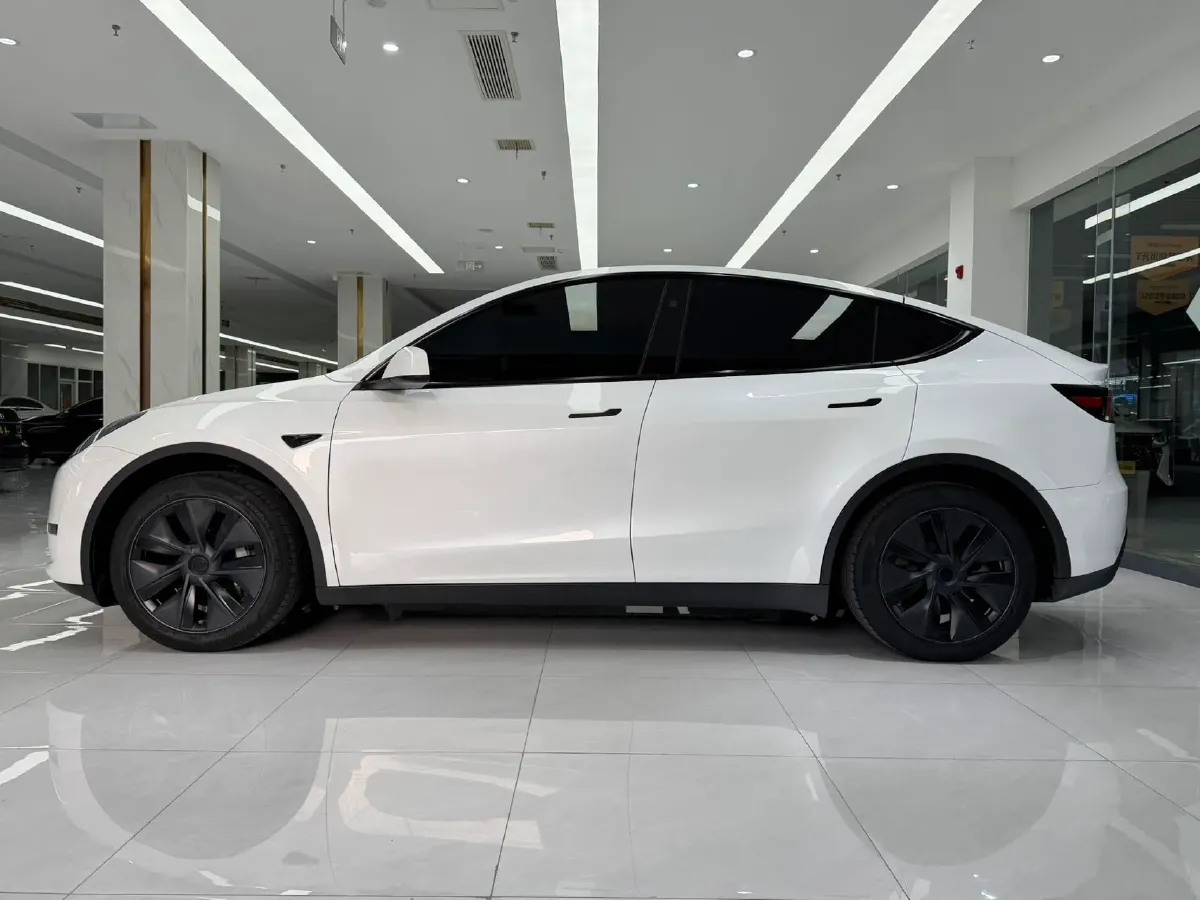 2024 Tesla Model Y BEV 78.4KWH,autocango,china used car exporter,china ev exporter,chinese used car exporter,chinese used ev exporter