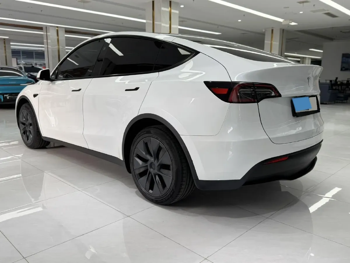 2024 Tesla Model Y BEV 78.4KWH,autocango,china used car exporter,china ev exporter,chinese used car exporter,chinese used ev exporter