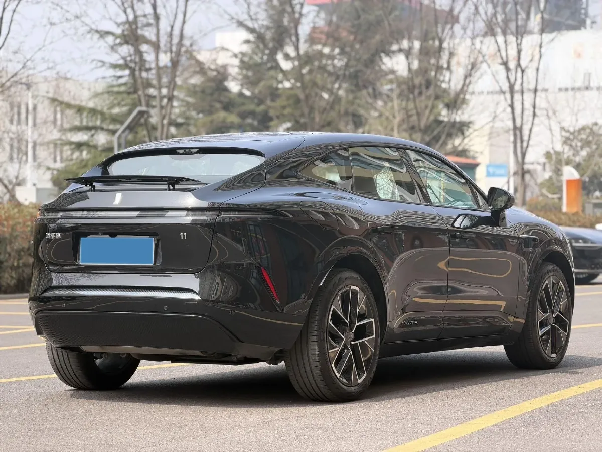 2025 Avatr 11 1.5T 156HP L4 REEV,autocango,china used car exporter,china ev exporter,chinese used car exporter,chinese used ev exporter