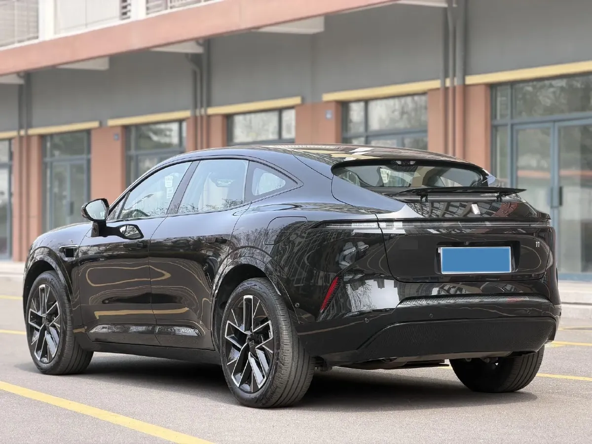 2025 Avatr 11 1.5T 156HP L4 REEV,autocango,china used car exporter,china ev exporter,chinese used car exporter,chinese used ev exporter