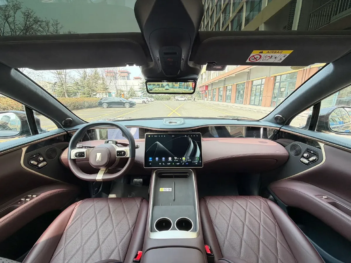 2025 Avatr 11 1.5T 156HP L4 REEV,autocango,china used car exporter,china ev exporter,chinese used car exporter,chinese used ev exporter