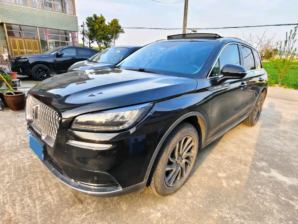2022 Lincoln Corsair 2.0T 245HP L4 8AT,autocango,china used car exporter,china ev exporter,chinese used car exporter,chinese used ev exporter