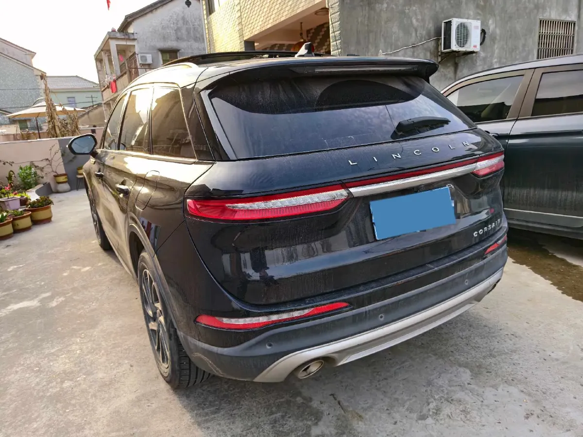 2022 Lincoln Corsair 2.0T 245HP L4 8AT,autocango,china used car exporter,china ev exporter,chinese used car exporter,chinese used ev exporter