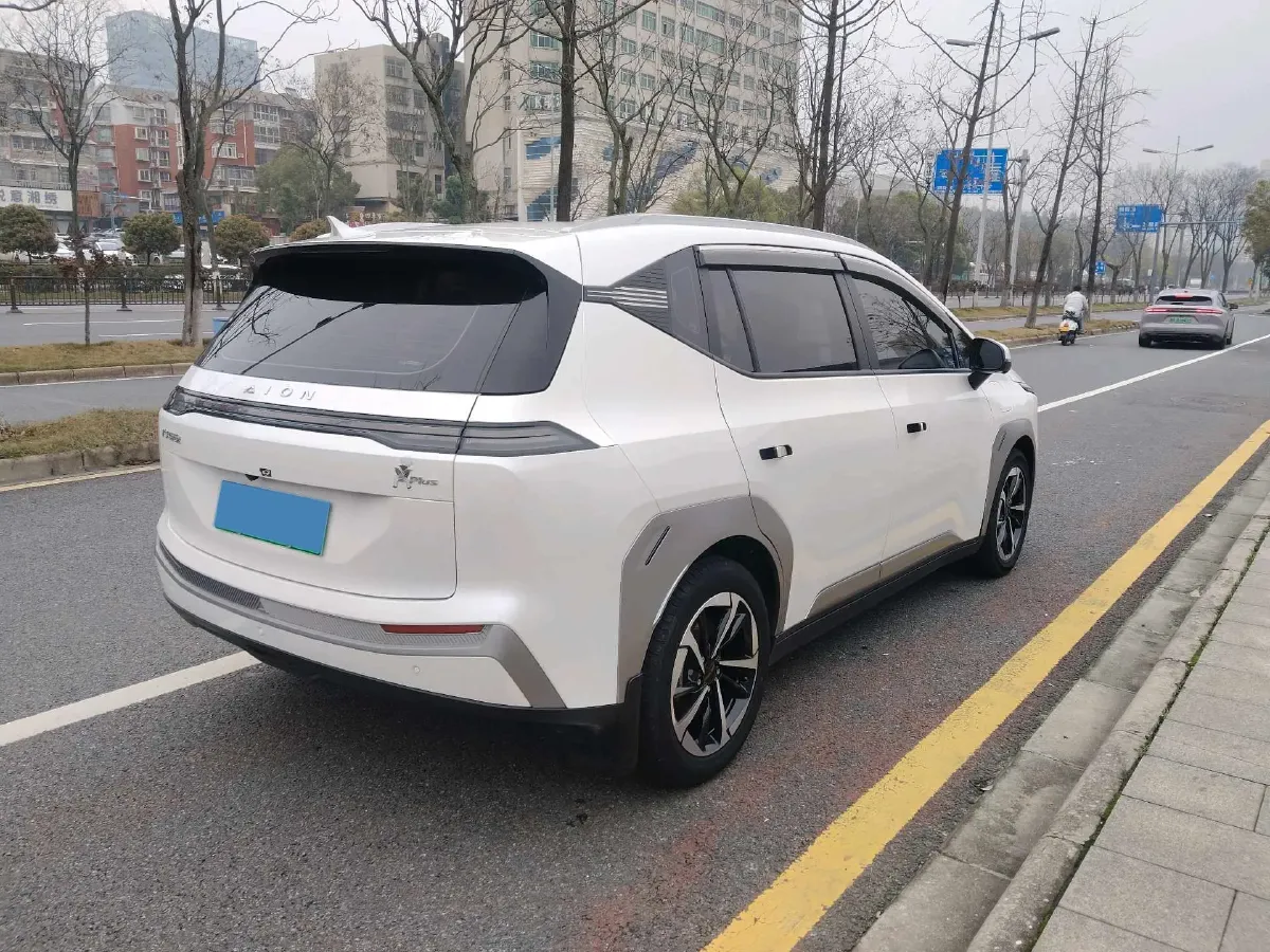 2024 Leapmotor C11 1.5L 95HP L4 REEV 43.74KWH,autocango,china used car exporter,china ev exporter,chinese used car exporter,chinese used ev exporter