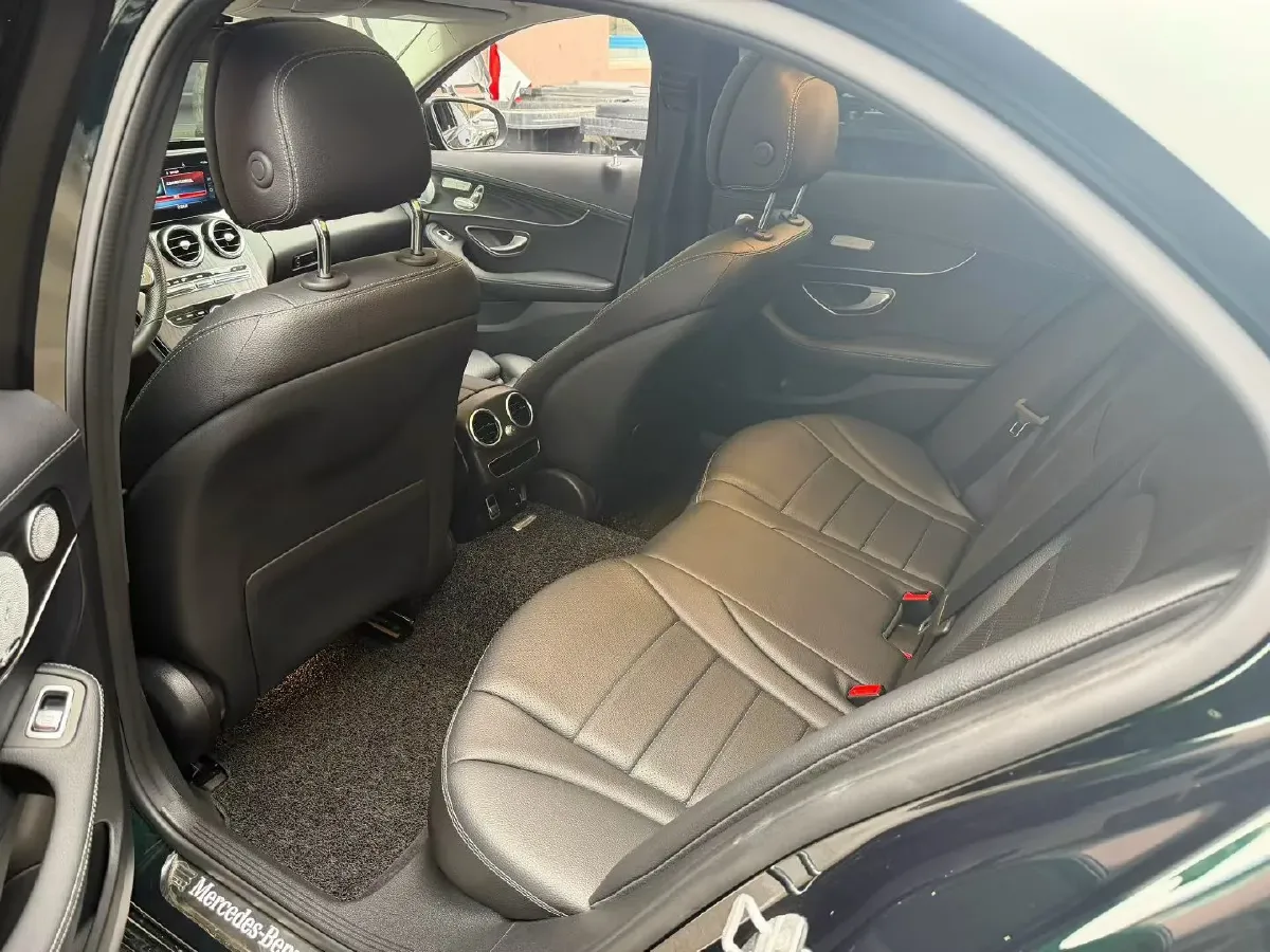 2021 Mercedes-Benz C Class 1.5T 184HP L4 9AT,autocango,china used car exporter,china ev exporter,chinese used car exporter,chinese used ev exporter