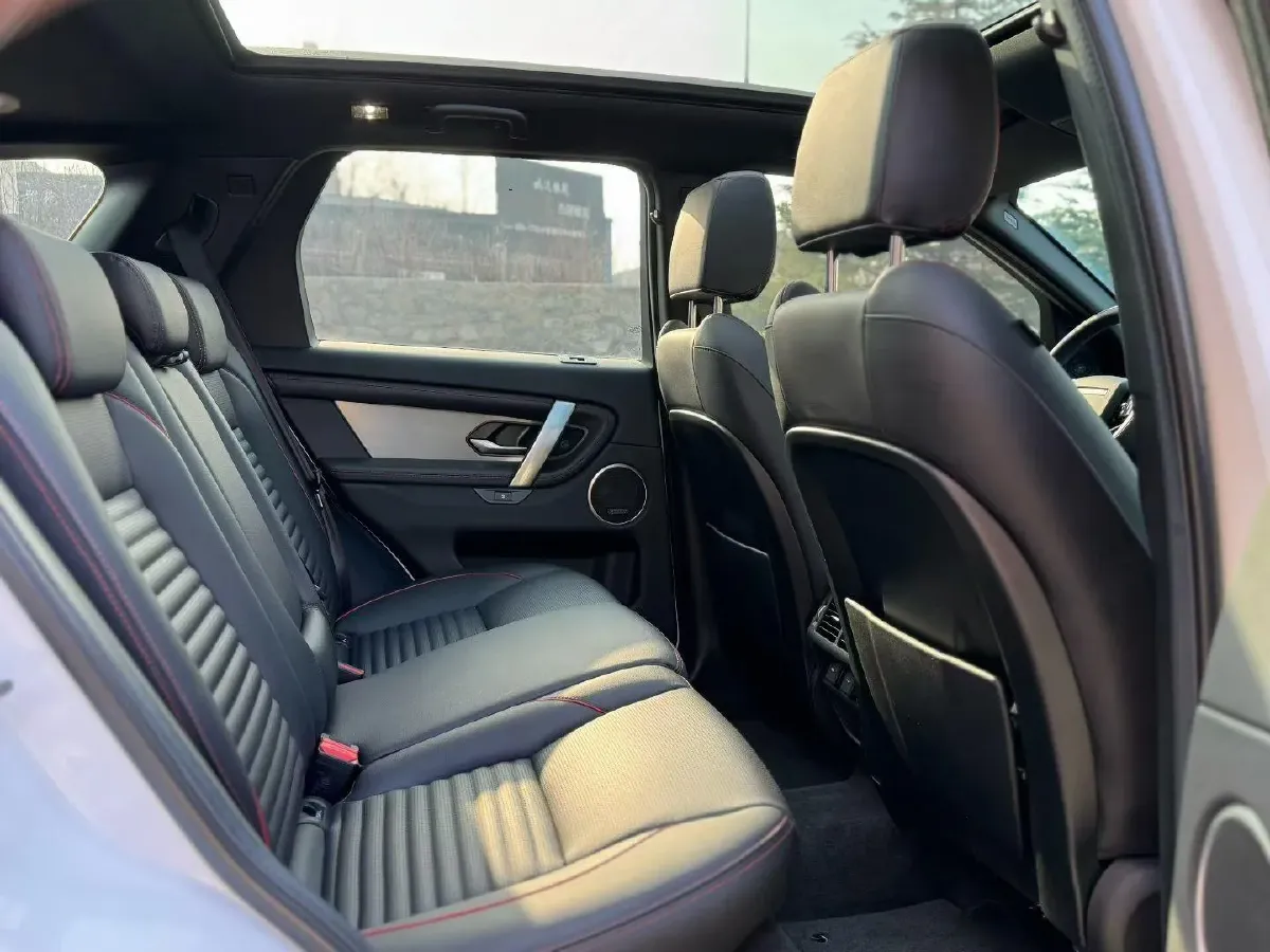 2022 Land Rover Discovery Sport 2.0T 249HP L4 9AT,autocango,china used car exporter,china ev exporter,chinese used car exporter,chinese used ev exporter