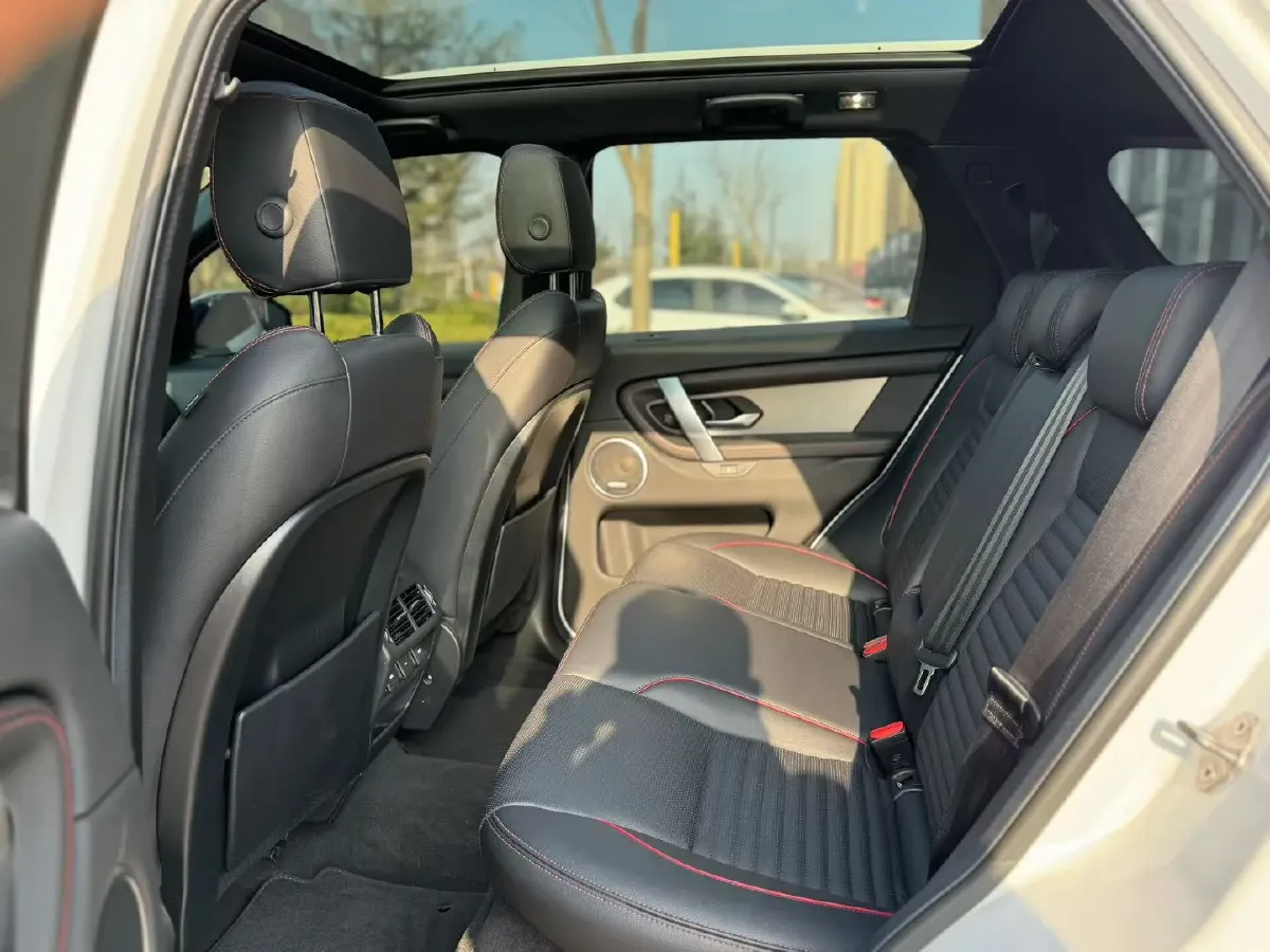 2022 Land Rover Discovery Sport 2.0T 249HP L4 9AT,autocango,china used car exporter,china ev exporter,chinese used car exporter,chinese used ev exporter