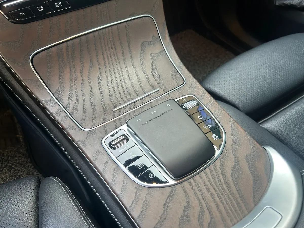 2020 Mercedes-Benz GLC Class 2.0T 258HP L4 9AT,autocango,china used car exporter,china ev exporter,chinese used car exporter,chinese used ev exporter