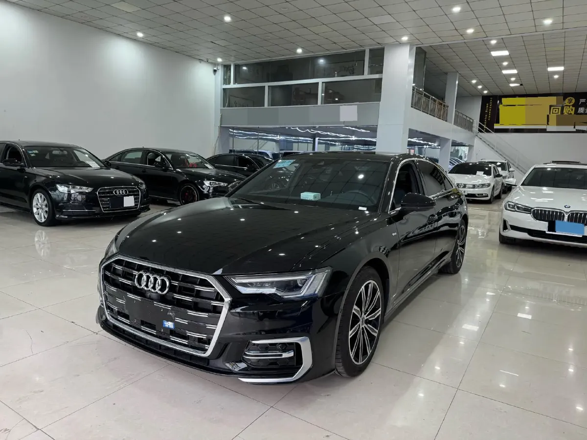 2024 Audi A6L 2.0T 245HP L4 7DCT,autocango,china used car exporter,china ev exporter,chinese used car exporter,chinese used ev exporter