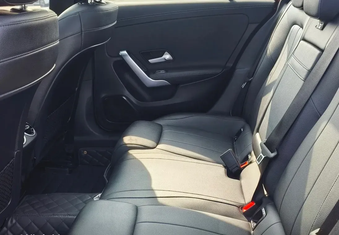 2021 Mercedes-Benz A Class 1.3T 136HP L4 7DCT,autocango,china used car exporter,china ev exporter,chinese used car exporter,chinese used ev exporter