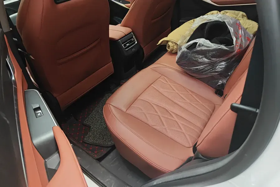 2024 ChangAn CS75 Plus 1.5T 188HP L4 8AT,autocango,china used car exporter,china ev exporter,chinese used car exporter,chinese used ev exporter