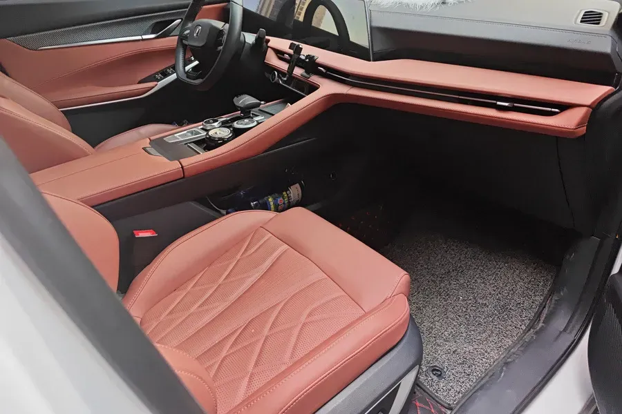 2024 ChangAn CS75 Plus 1.5T 188HP L4 8AT,autocango,china used car exporter,china ev exporter,chinese used car exporter,chinese used ev exporter