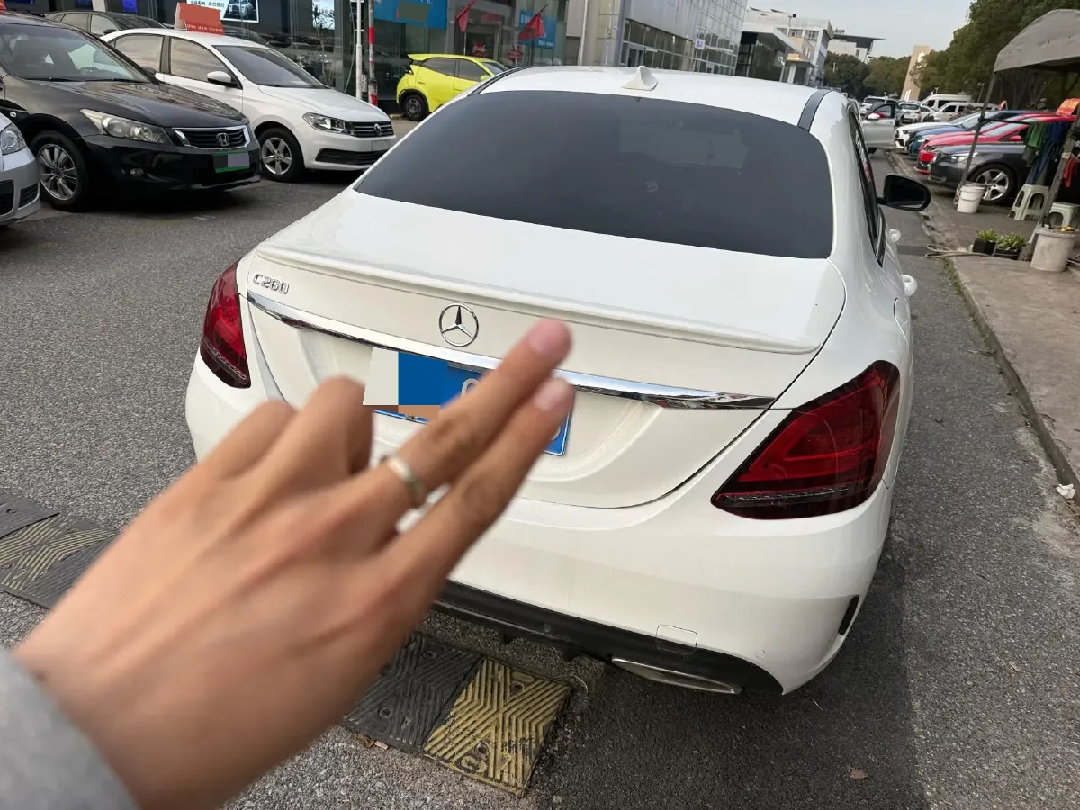 2020 Mercedes-Benz C Class 1.5T 184HP L4 9AT,autocango,china used car exporter,china ev exporter,chinese used car exporter,chinese used ev exporter