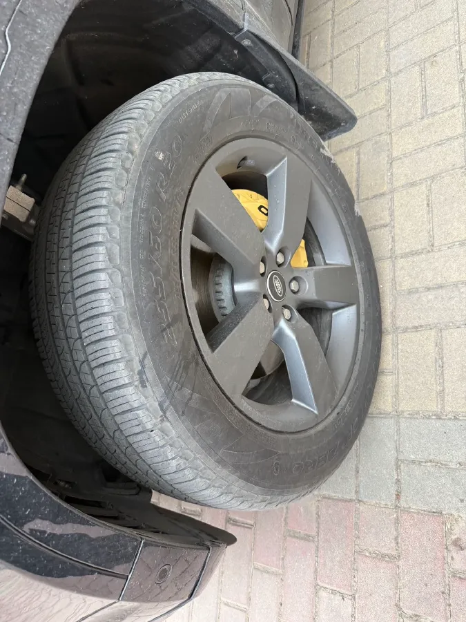 2025 Land Rover Defender 3.0T 400HP L6 8AT,autocango,china used car exporter,china ev exporter,chinese used car exporter,chinese used ev exporter