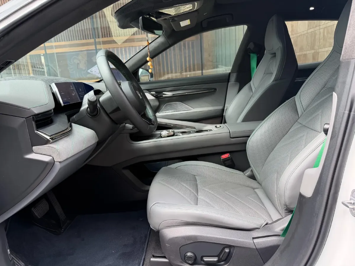 2023 Zeekr 001 BEV 86KWH,autocango,china used car exporter,china ev exporter,chinese used car exporter,chinese used ev exporter