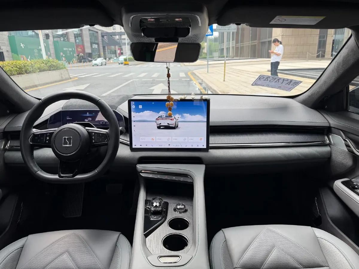 2023 Zeekr 001 BEV 86KWH,autocango,china used car exporter,china ev exporter,chinese used car exporter,chinese used ev exporter