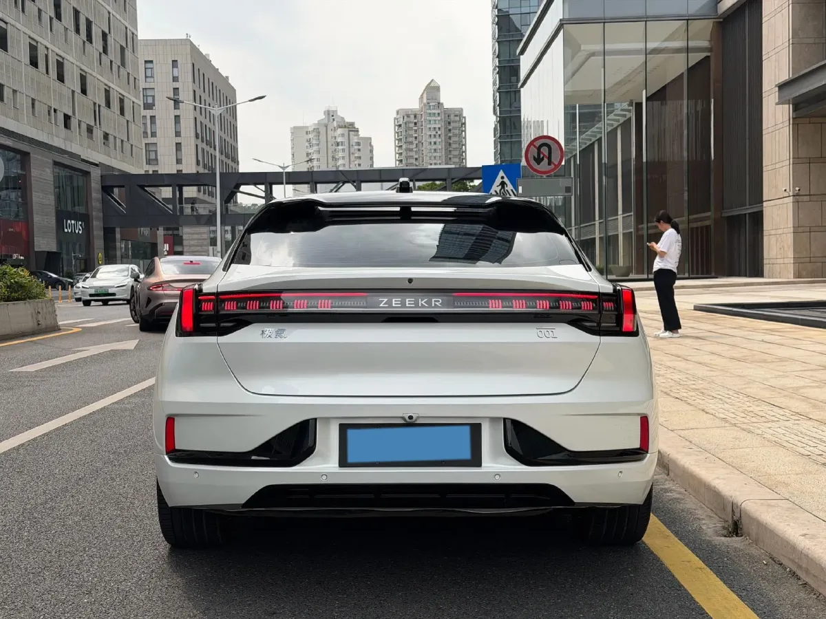 2023 Zeekr 001 BEV 86KWH,autocango,china used car exporter,china ev exporter,chinese used car exporter,chinese used ev exporter