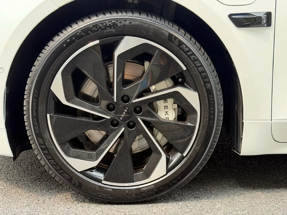 2023 Zeekr 001 BEV 86KWH,autocango,china used car exporter,china ev exporter,chinese used car exporter,chinese used ev exporter