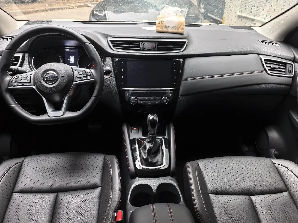 2022 Nissan Qashqai 2.0L 151HP L4 CVT,autocango,china used car exporter,china ev exporter,chinese used car exporter,chinese used ev exporter