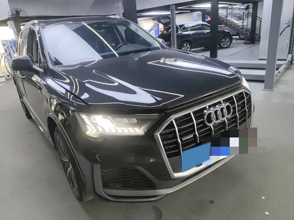 2024 Audi Q7 3.0T 340HP V6 8AT,autocango,china used car exporter,china ev exporter,chinese used car exporter,chinese used ev exporter