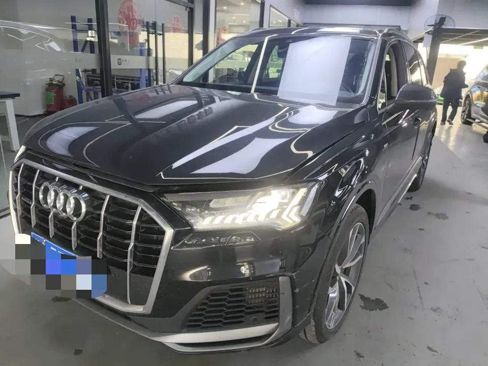 2024 Audi Q7 3.0T 340HP V6 8AT,autocango,china used car exporter,china ev exporter,chinese used car exporter,chinese used ev exporter