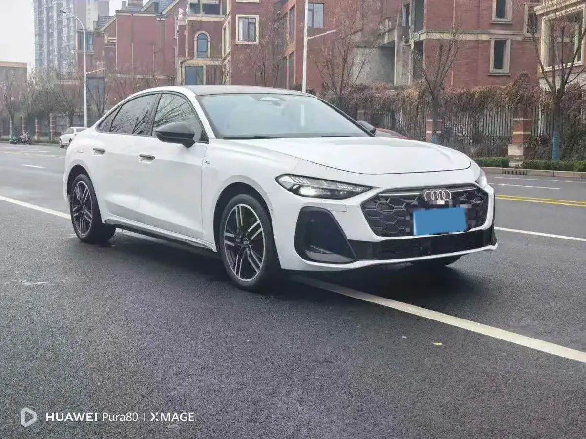 2026 Audi A5L 2.0T 204HP L4 7DCT,autocango,china used car exporter,china ev exporter,chinese used car exporter,chinese used ev exporter