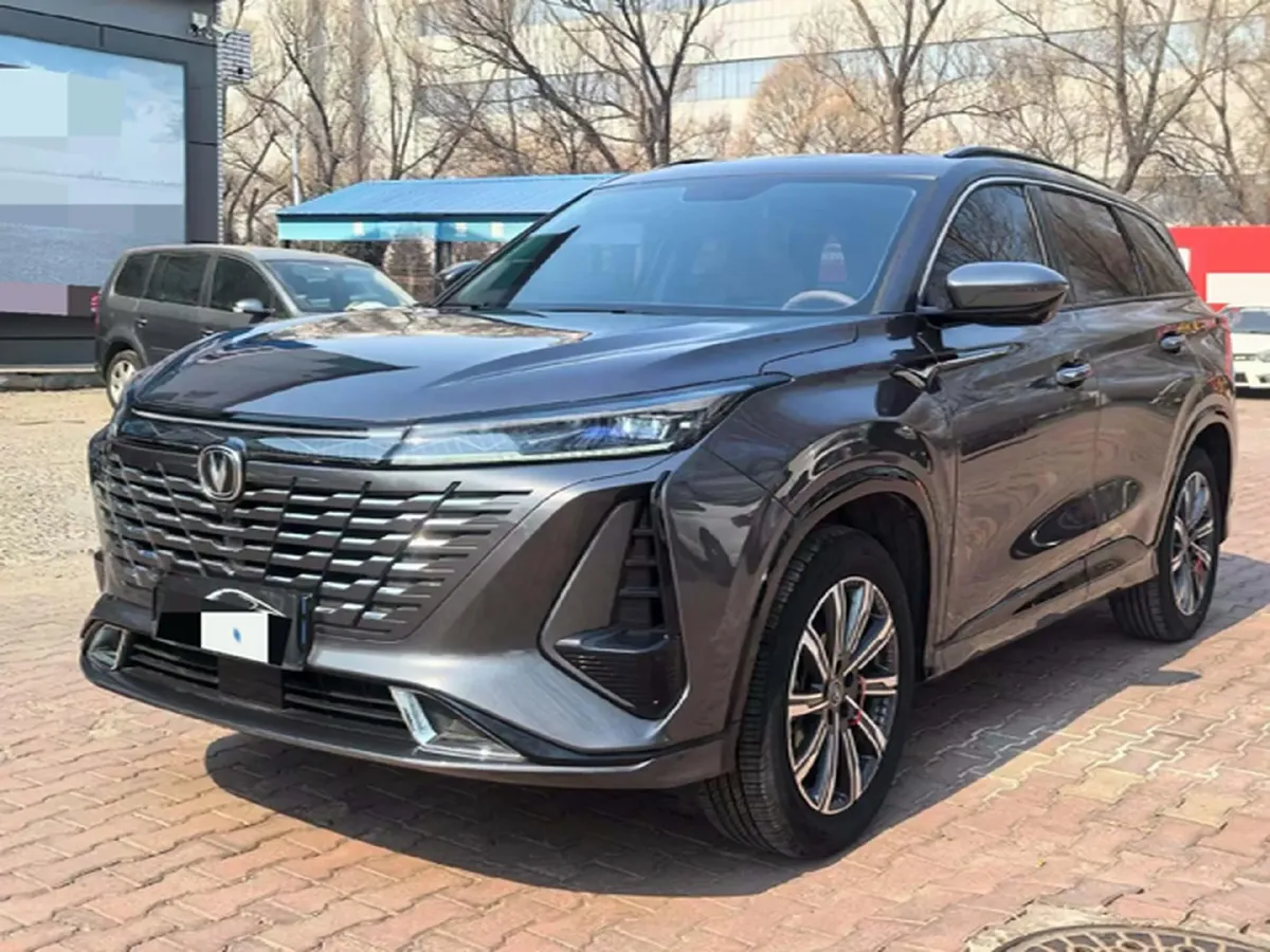 2023 ChangAn CS75 Plus 1.5T 188HP L4 8AT,autocango,china used car exporter,china ev exporter,chinese used car exporter,chinese used ev exporter