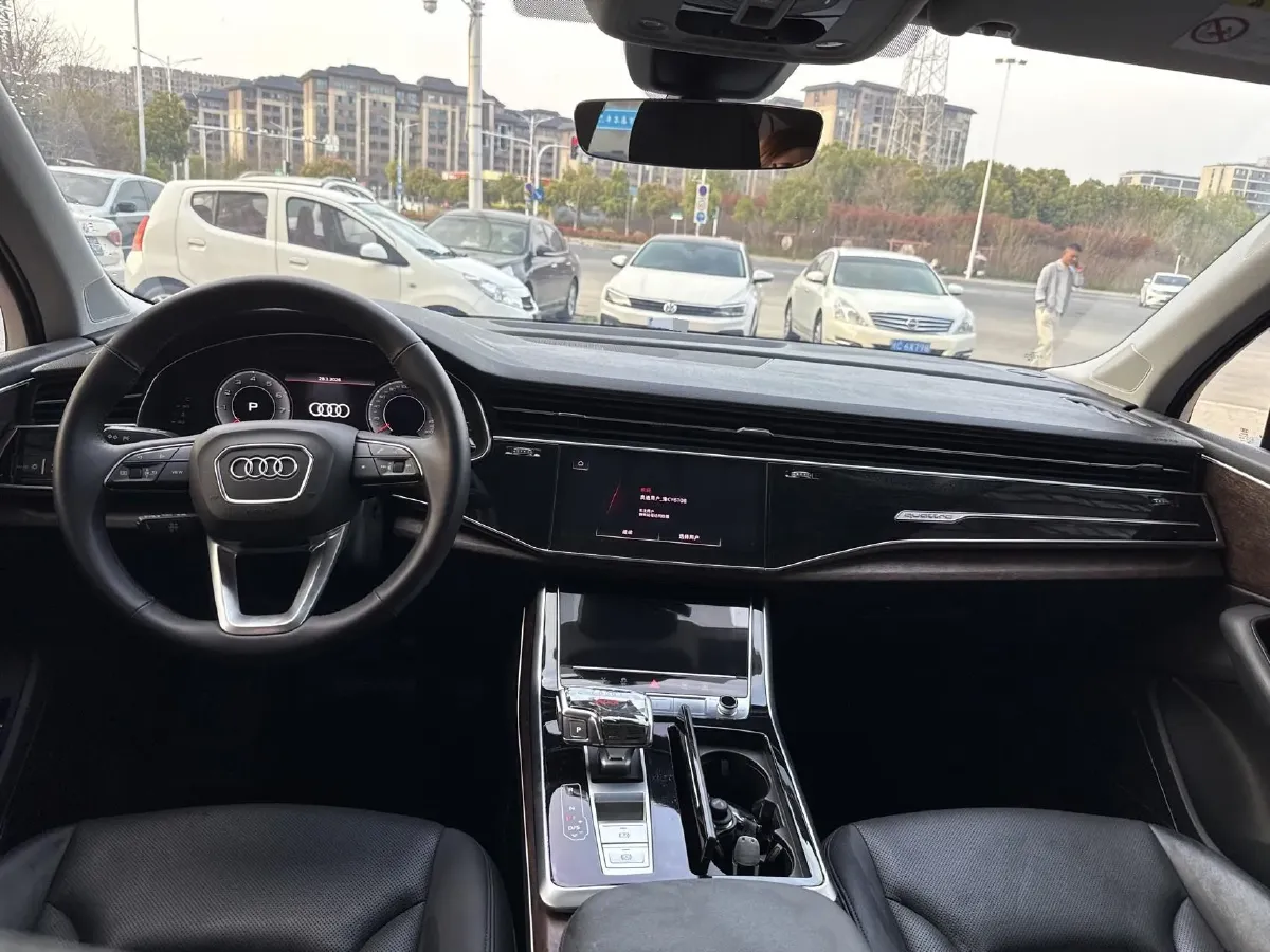 2023 Audi Q7 3.0T 340HP V6 8AT,autocango,china used car exporter,china ev exporter,chinese used car exporter,chinese used ev exporter