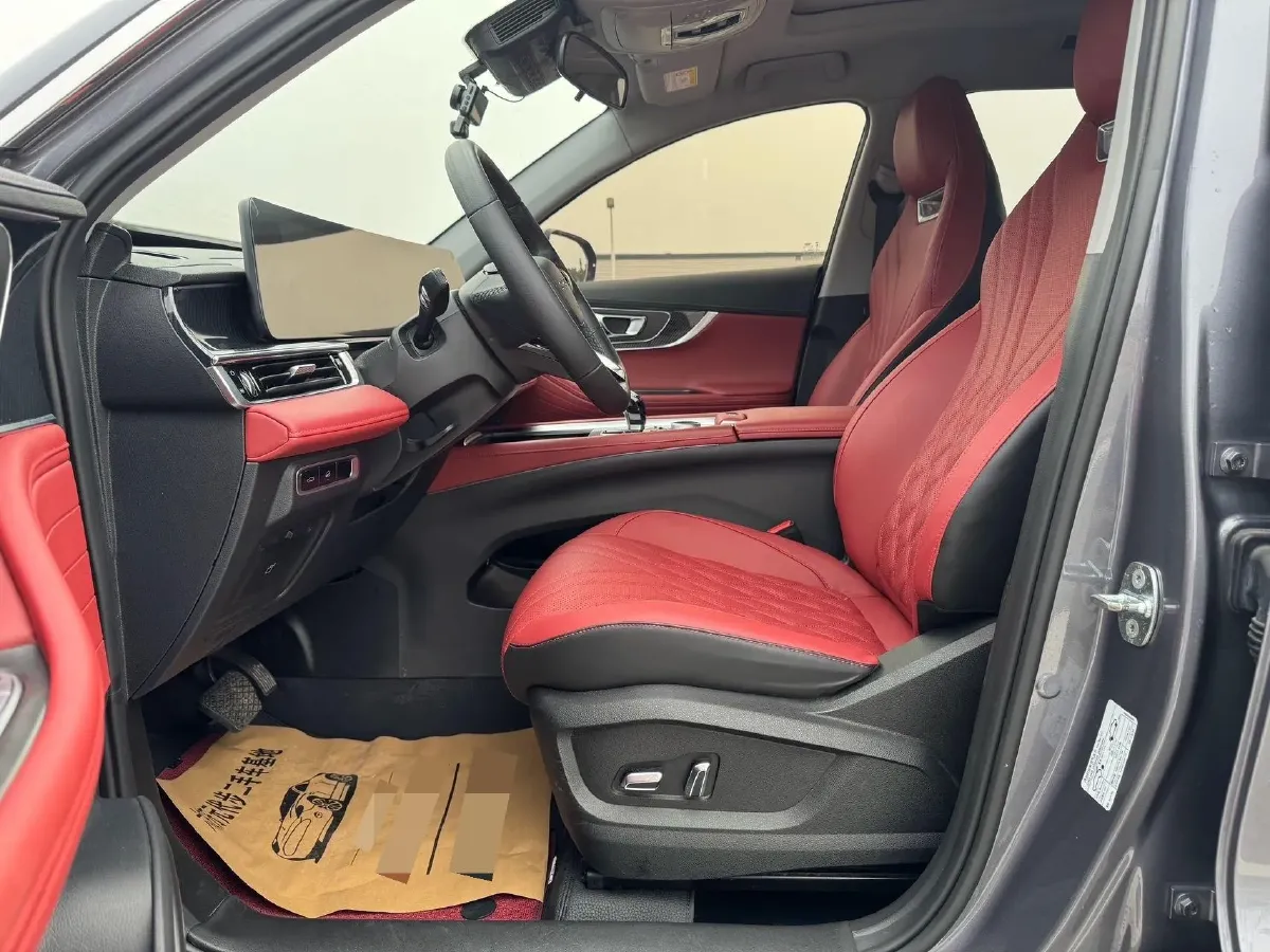 2023 Chery Tiggo 7 Plus 1.6T 197HP L4 7DCT,autocango,china used car exporter,china ev exporter,chinese used car exporter,chinese used ev exporter