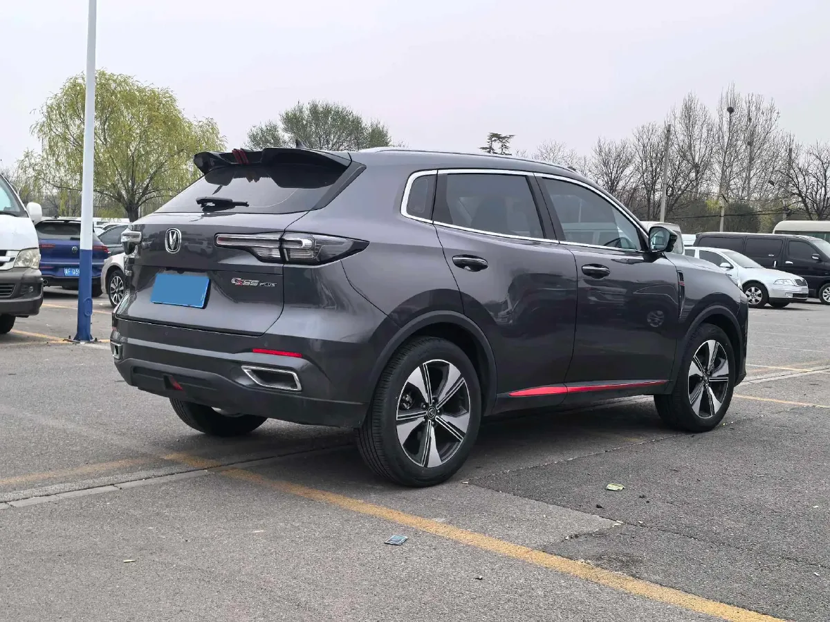 2022 ChangAn UNI-V 1.5T 188HP L4 7DCT,autocango,china used car exporter,china ev exporter,chinese used car exporter,chinese used ev exporter