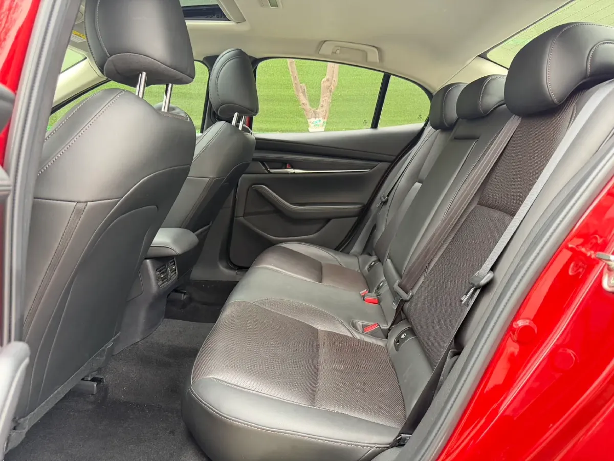 2021 Mazda 3 Axela 2.0L 158HP L4 6AT,autocango,china used car exporter,china ev exporter,chinese used car exporter,chinese used ev exporter