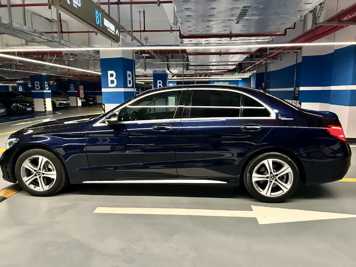 2020 Mercedes-Benz C Class 1.5T 184HP L4 9AT,autocango,china used car exporter,china ev exporter,chinese used car exporter,chinese used ev exporter