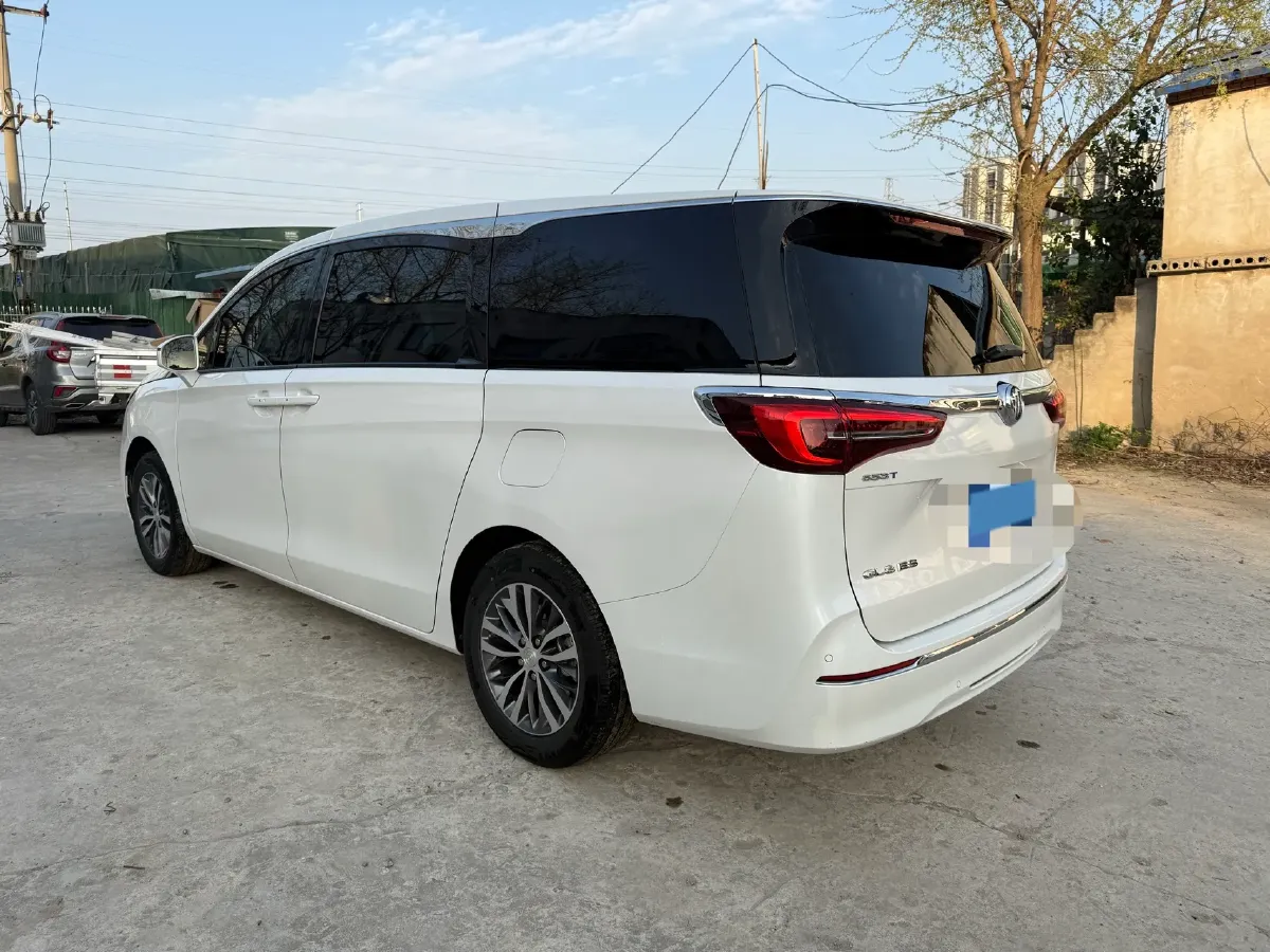 2022 Buick GL8 2.0T 237HP L4 9AT,autocango,china used car exporter,china ev exporter,chinese used car exporter,chinese used ev exporter