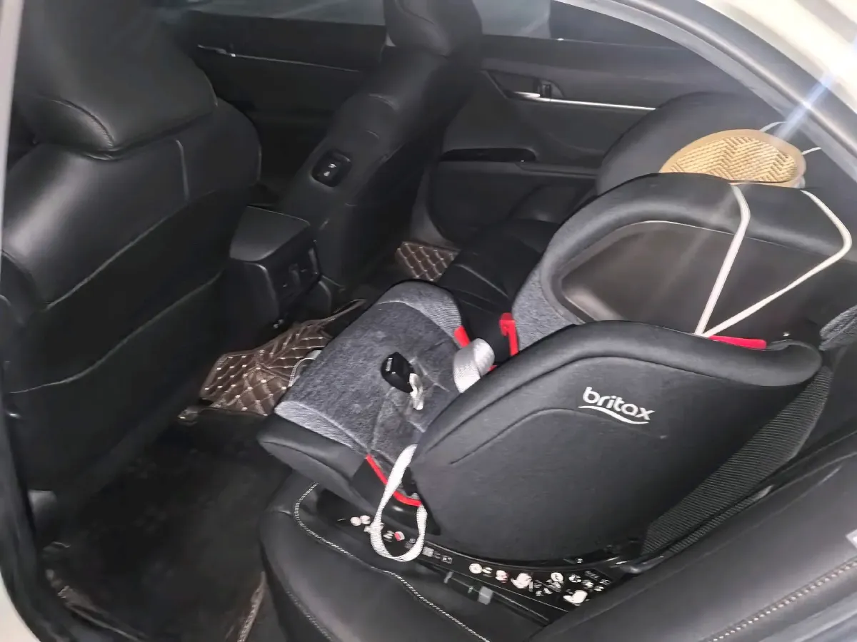 2019 Toyota Camry 2.0L 178HP L4 CVT,autocango,china used car exporter,china ev exporter,chinese used car exporter,chinese used ev exporter