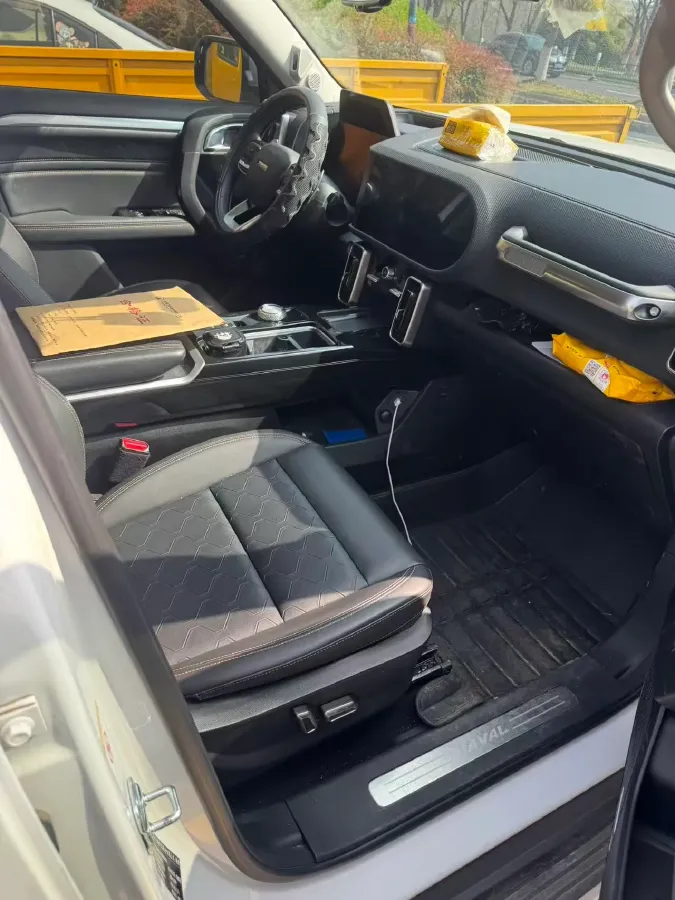 2022 Haval Dargo 1.5T 184HP L4 7DCT,autocango,china used car exporter,china ev exporter,chinese used car exporter,chinese used ev exporter