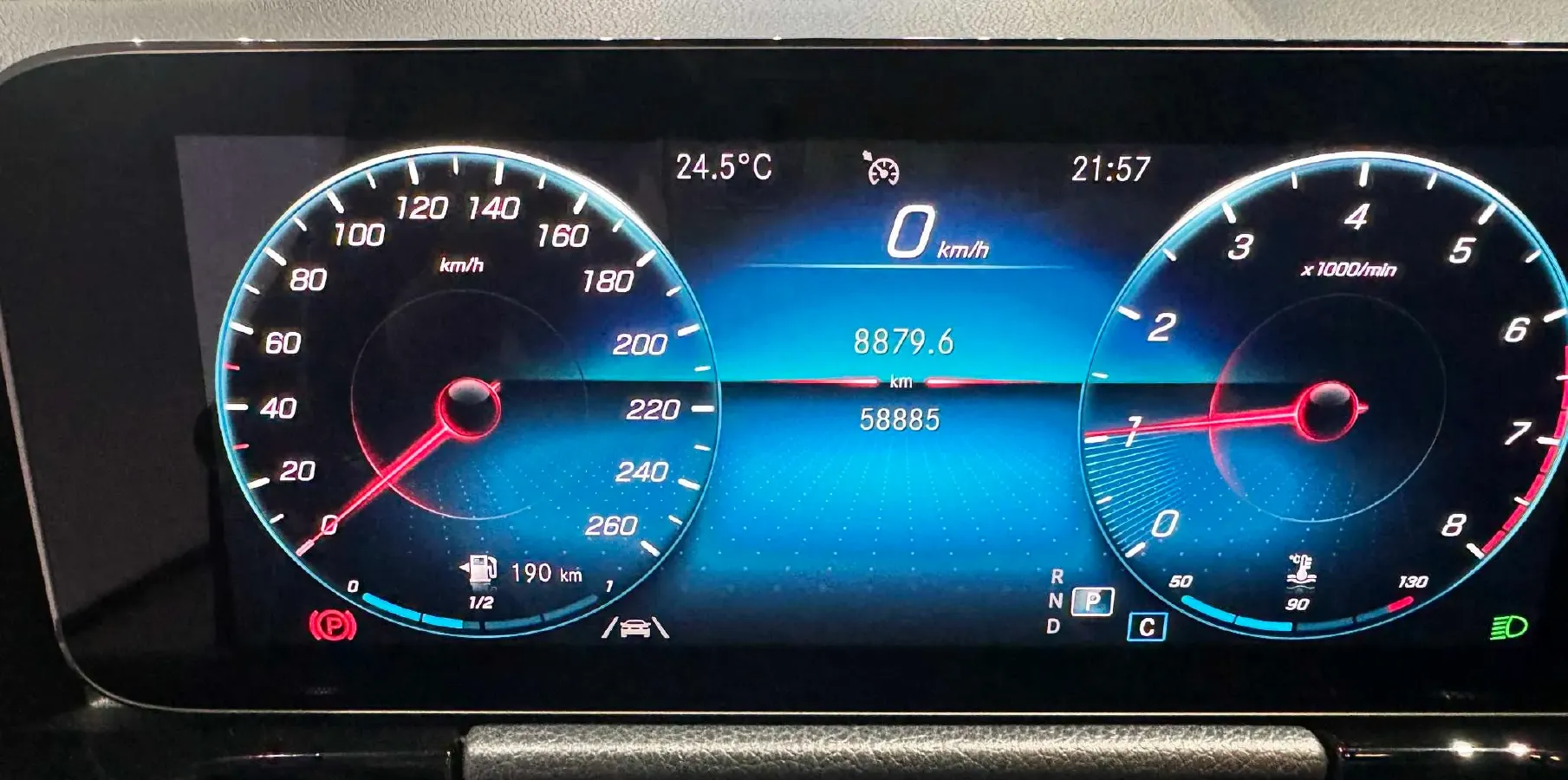 2022 Mercedes-Benz GLA Class 1.3T 163HP L4 7DCT,autocango,china used car exporter,china ev exporter,chinese used car exporter,chinese used ev exporter