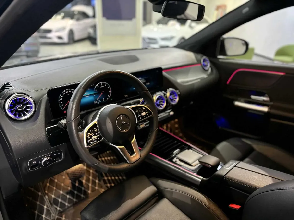 2022 Mercedes-Benz GLA Class 1.3T 163HP L4 7DCT,autocango,china used car exporter,china ev exporter,chinese used car exporter,chinese used ev exporter