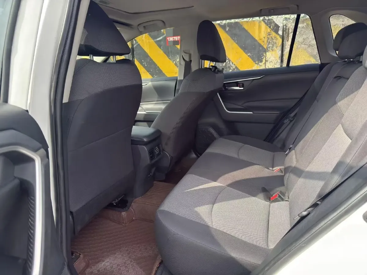 2020 Toyota RAV4 2.0L 171HP L4 CVT,autocango,china used car exporter,china ev exporter,chinese used car exporter,chinese used ev exporter