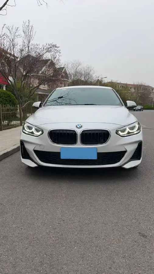 2023 BMW 1 Series 1.5T 136HP L3 7DCT,autocango,china used car exporter,china ev exporter,chinese used car exporter,chinese used ev exporter