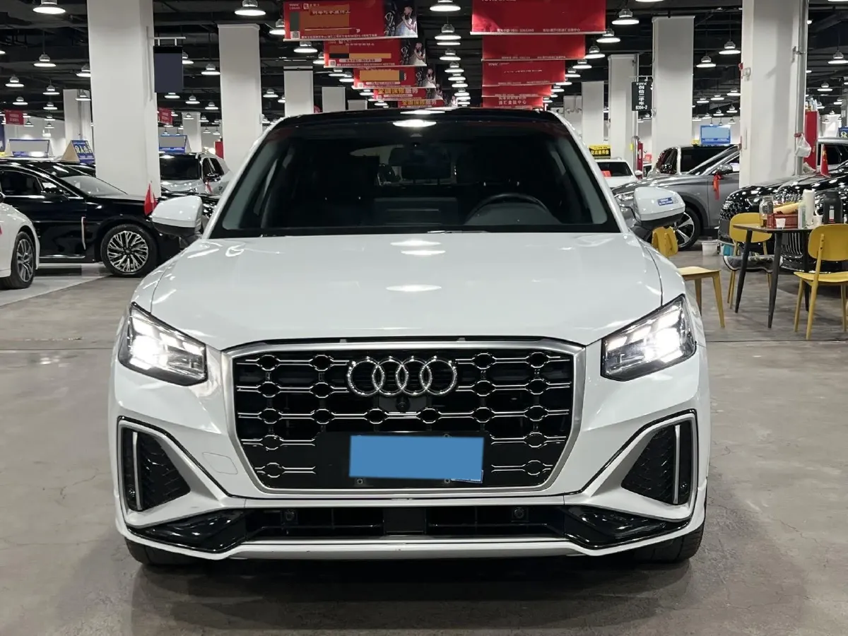 2022 Audi Q2L 1.4T 150HP L4 7DCT,autocango,china used car exporter,china ev exporter,chinese used car exporter,chinese used ev exporter