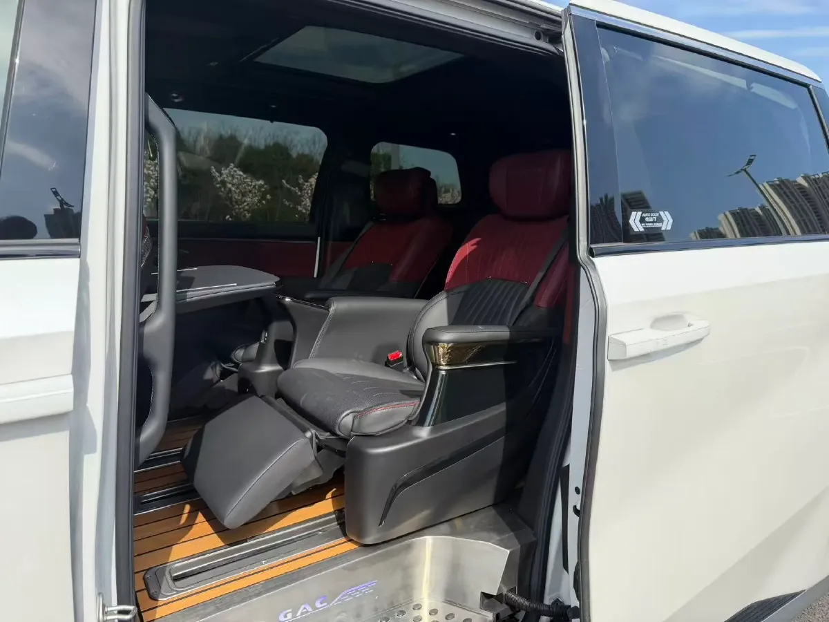 2023 GAC Trumpchi M8 2.0T 190HP L4 E-CVT Hybrid,autocango,china used car exporter,china ev exporter,chinese used car exporter,chinese used ev exporter