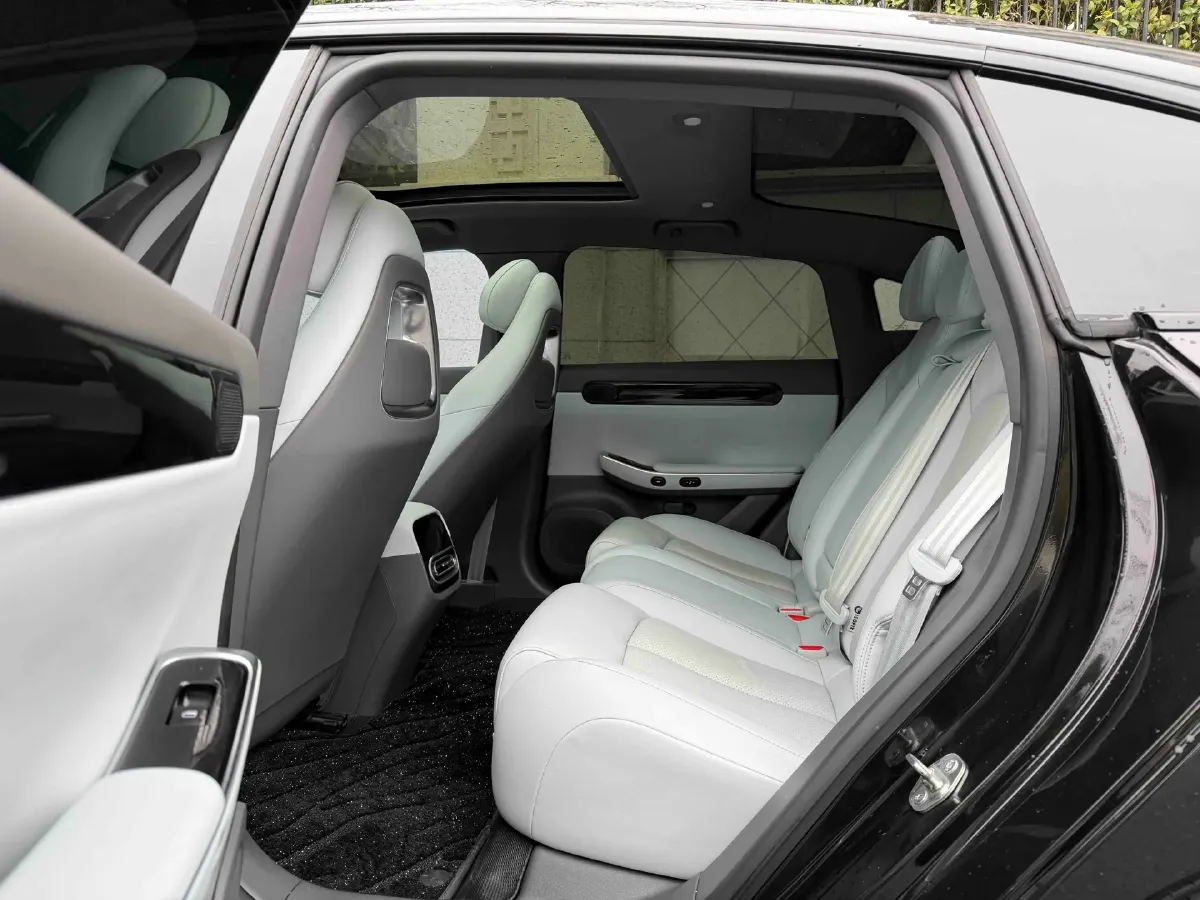 2023 Leapmotor C01 BEV 62.8KWH,autocango,china used car exporter,china ev exporter,chinese used car exporter,chinese used ev exporter