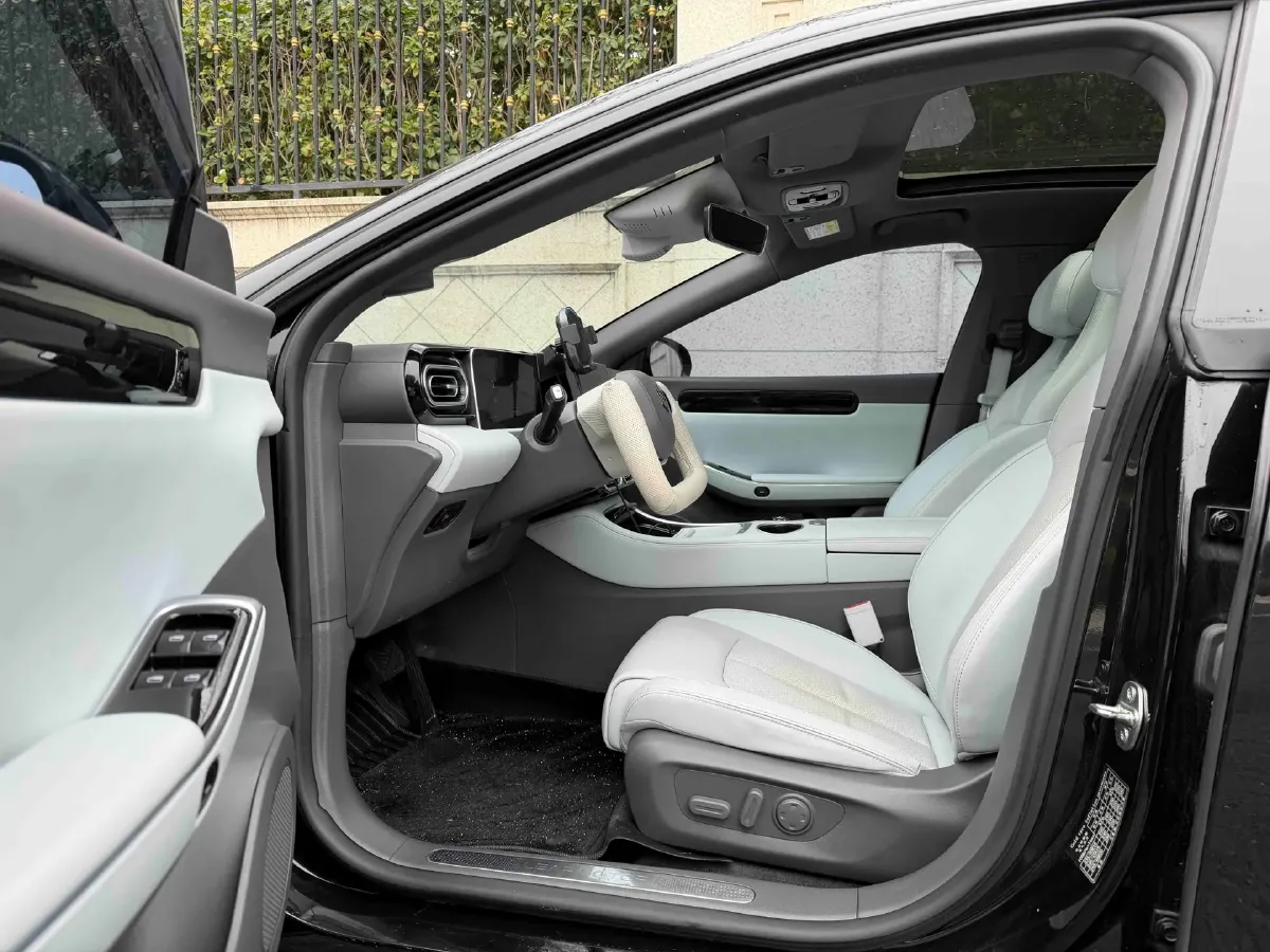 2023 Leapmotor C01 BEV 62.8KWH,autocango,china used car exporter,china ev exporter,chinese used car exporter,chinese used ev exporter